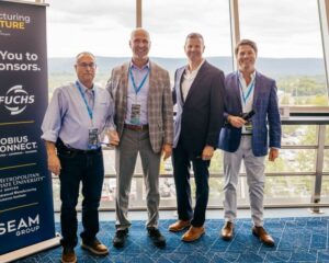 Ahlstrom’s Warren DeBay receives prestigious “Innovator of the Year Award” at the 10th annual manufacturing the Future Summit Hosted by KCF Technologies