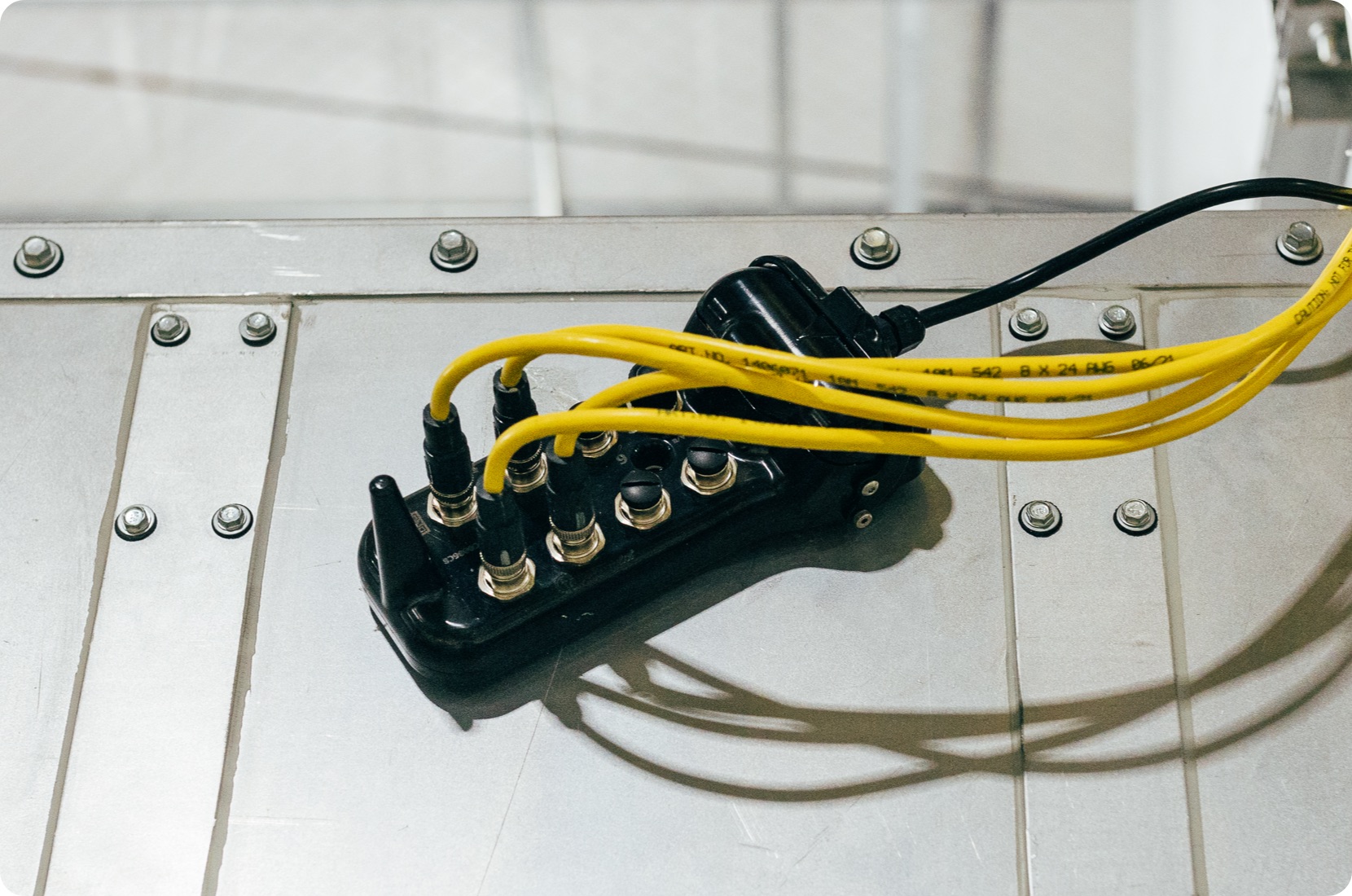 A KCF Technologies IoT hub connects machine health monitoring devices for robust data.