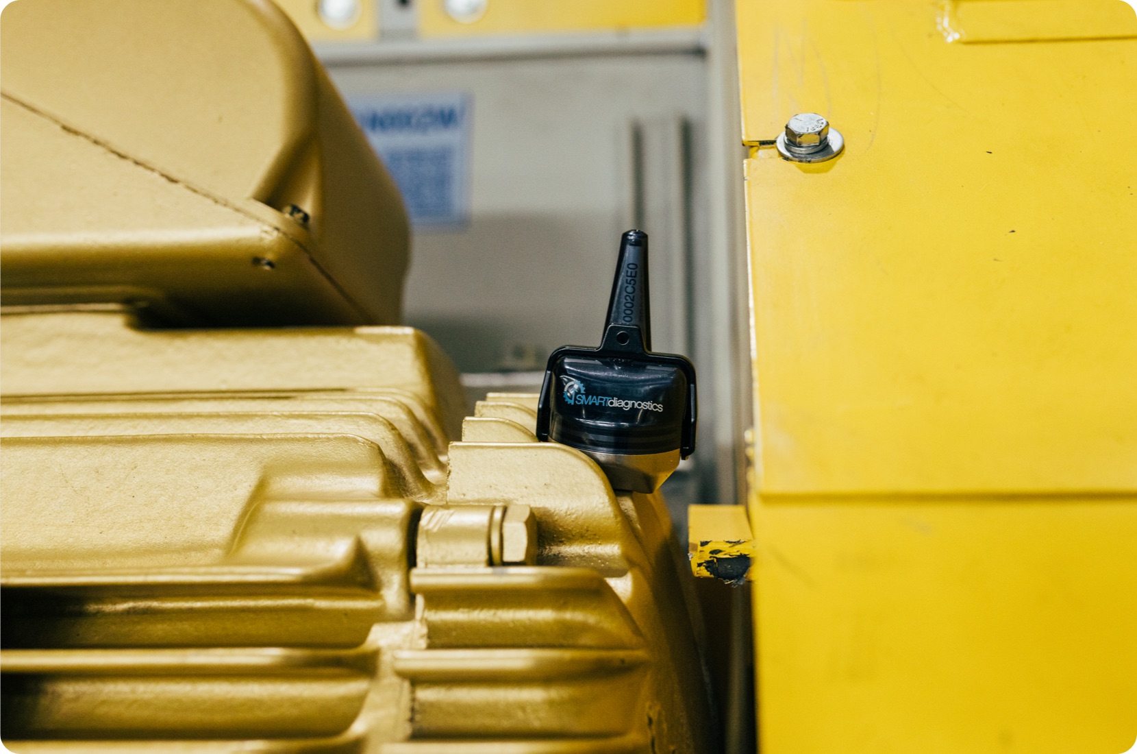 SMARTDiagnositics vibration sensor placed on motor body to do condition monitoring.